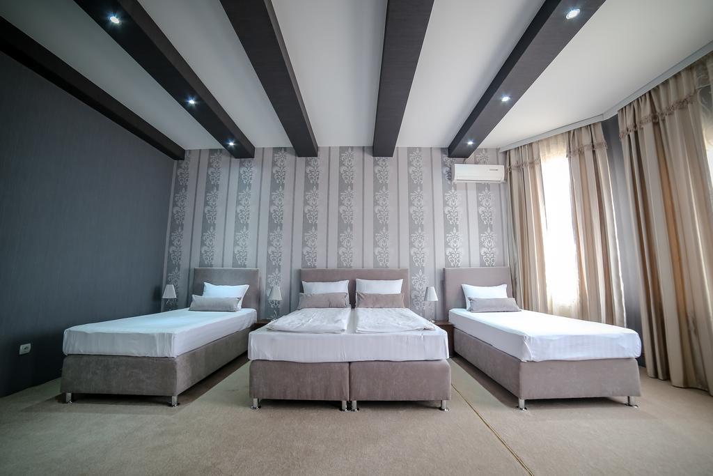 Garni Hotel Radovic Kragujevac Bagian luar foto