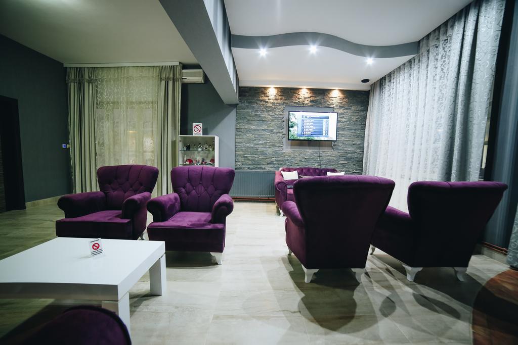 Garni Hotel Radovic Kragujevac Bagian luar foto