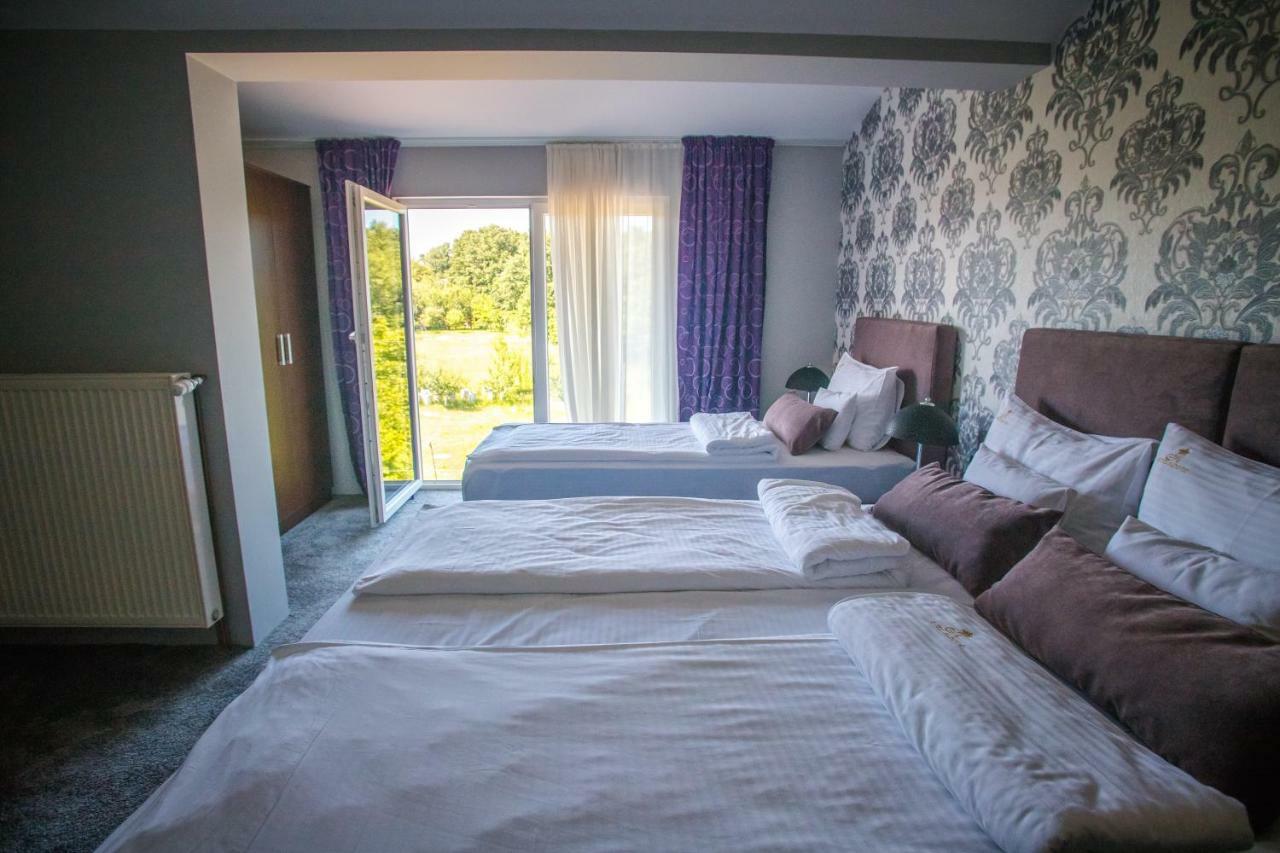 Garni Hotel Radovic Kragujevac Bagian luar foto